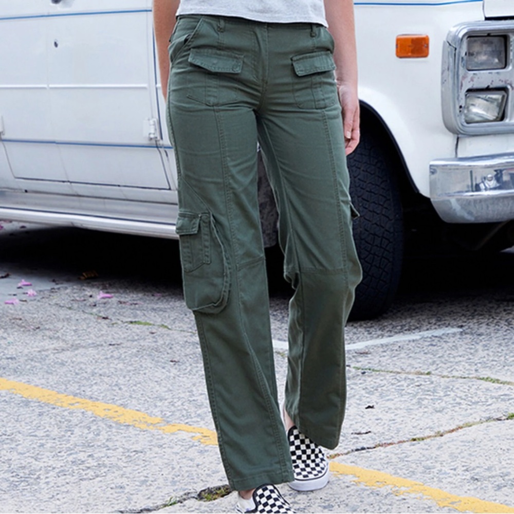 Brandy Melville Kim Cargo Pants